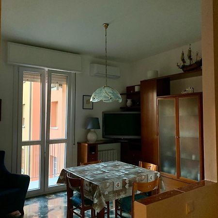 Comfortable Apartament 2 Bedroom Suitable 2-5 Pax Μπολόνια Εξωτερικό φωτογραφία