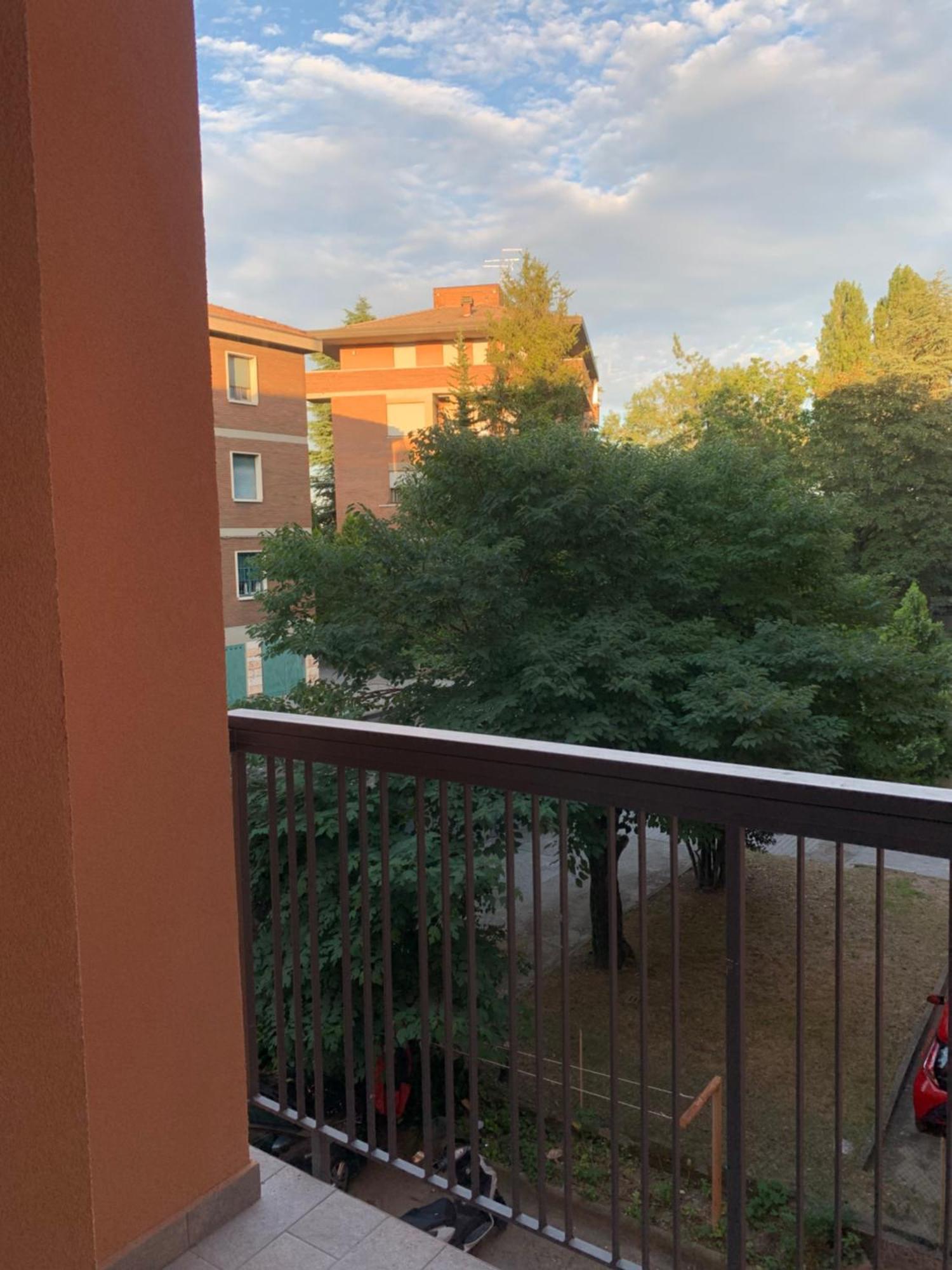 Comfortable Apartament 2 Bedroom Suitable 2-5 Pax Μπολόνια Εξωτερικό φωτογραφία