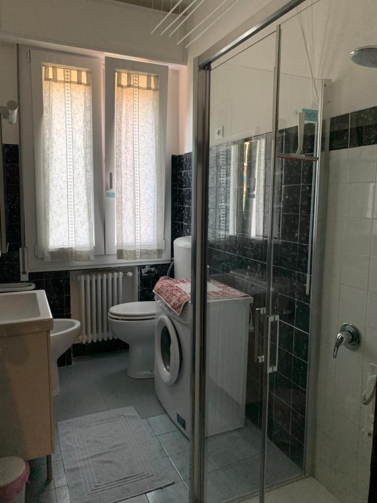 Comfortable Apartament 2 Bedroom Suitable 2-5 Pax Μπολόνια Εξωτερικό φωτογραφία
